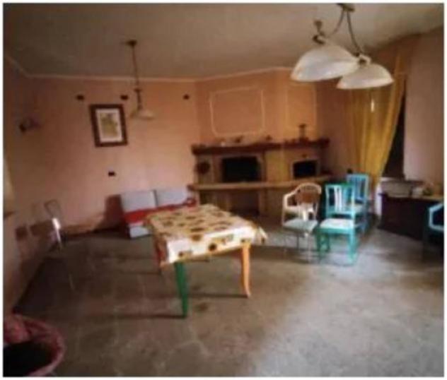 Immobile in asta di 242 m² con più di 5 locali in vendita a Cerano - Foto 5