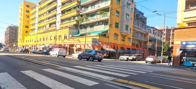MILANO, VIA REMBRANDT - IMMOBILE 120 MQ 2 LUCI A REDDITO 7,2% - Foto 4