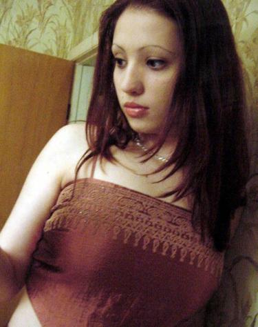 Donna di Catanzaro, 27 anni. Fisico Magro Tel: