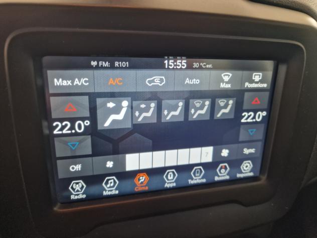 Jeep Renegade Diesel 130cv 2022 - Foto 10