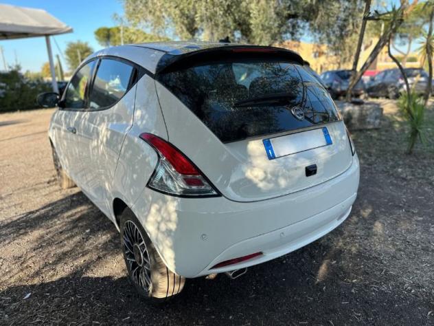Lancia Ypsilon 1.0 FireFly 5 porte S&S Hybrid Platino - Foto 7