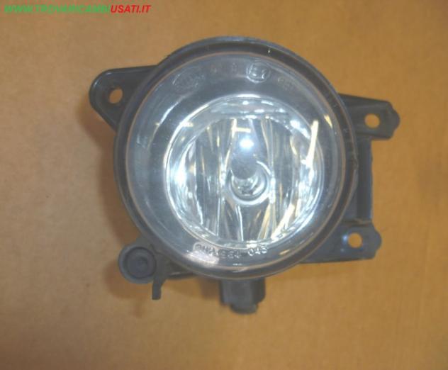 PROIETTORE FENDINEBBIA S. VOLKSWAGEN POLO (6N)  Parti elettriche  Fanaleria  Fendinebbia sx. VOLKSWAGEN - POLO - 01-09-1994 - 01-09-2001