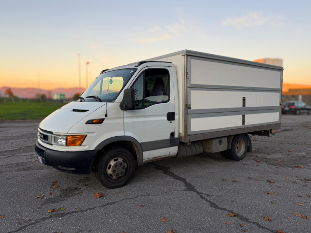 IVECO Daily - Foto 2