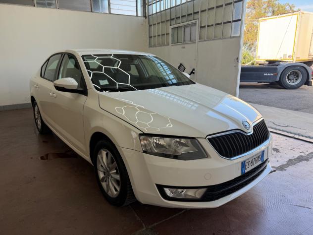 Skoda Octavia 1.6 TDI CR 105 CV DSG Ambition - Foto 3