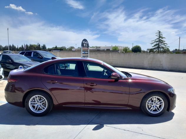 ALFA ROMEO GIULIA 2.2 MJT 150CV C. A. - Foto 9