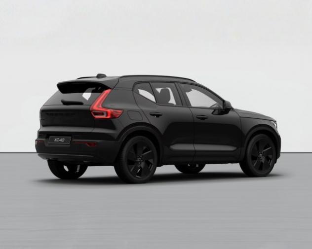 VOLVO XC40 PLUS BLACK EDITION B3 AUTO PREZZO PROMO FINO A F rif. 23920889 - Foto 7