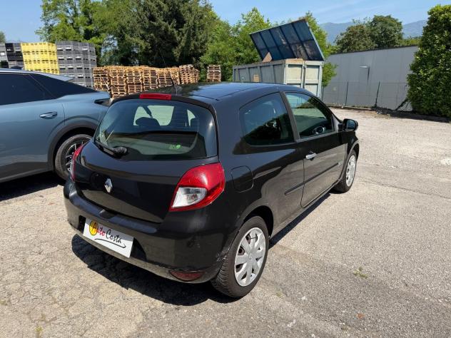 Renault Clio 1.2 16V 3 porte Confort - Foto 4