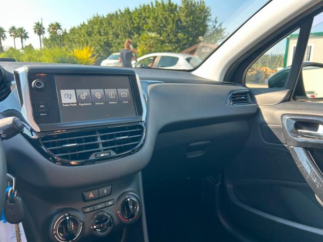 Peugeot 208 BlueHDi 75 5 porte Active - Foto 6