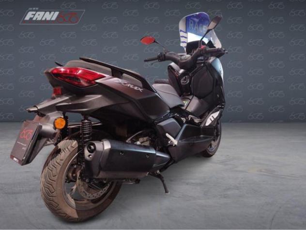 YAMAHA X-MAX 300 Tech Max - Foto 3