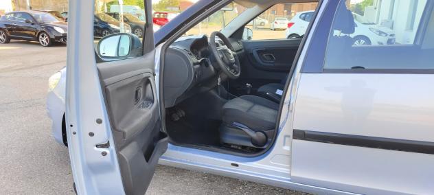 Skoda Roomster 1.2 gpl 12V 70CV Style - Foto 10