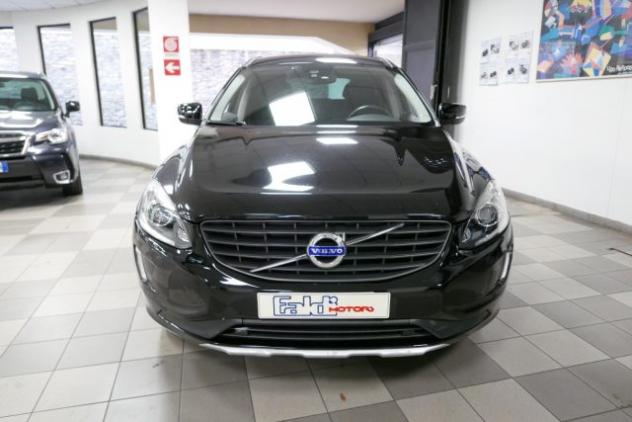 VOLVO XC60 D4 AWD Geartronic Kinetic EURO6B rif. 24150471 - Foto 2