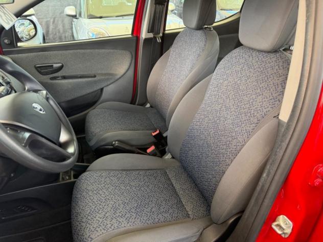 Lancia Ypsilon 1.0 FireFly Hybrid - Foto 9
