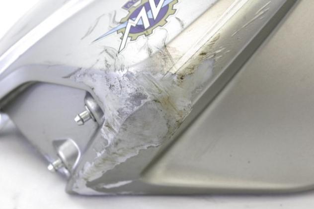 MV AGUSTA BRUTALE 800 8000B9413 SERBATOIO BENZINA 12 - 16 FUEL TANK CON GRAFFI - Foto 6