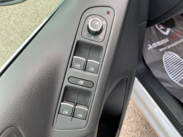Volkswagen Tiguan 2.0 TDI 110 CV Business Trend & Fun BlueMotion Tech. - Foto 9