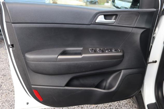 Kia Sportage 1.6 CRDI 115 CV 2WD Style - Foto 9