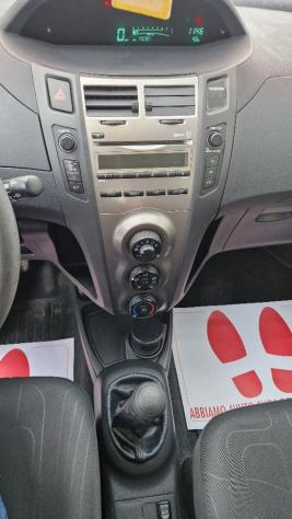 TOYOTA Yaris 1.0 5 porte Now rif. 23780269 - Foto 7
