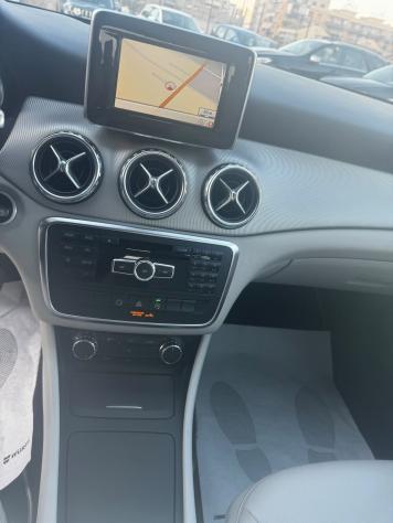 Mercedes-Benz GLA GLA 200 d (cdi) Sport - Foto 10