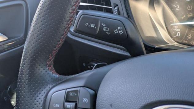 FORD Focus 1.0 ECOBOOST H ST LINE 125cv POWERSHIFT rif. 24195419 - Foto 9
