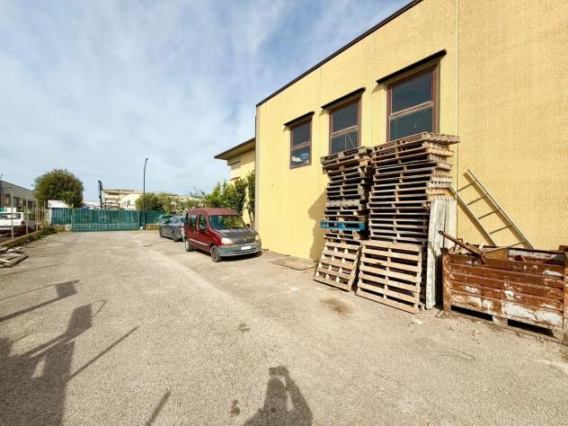 CAPANNONE di 9 vani e di 825 mq (GROSSETO - Grosseto) rif. CI.V.S - Foto 2