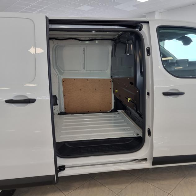 FIAT SCUDO VAN M 1.5 Diesel 120cv 3 Posti - Foto 9