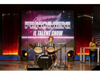 GENERAZIONEDIFENOMENI CERCHIAMO CANTANTI PER PROGRAMMA TELEVISIVO