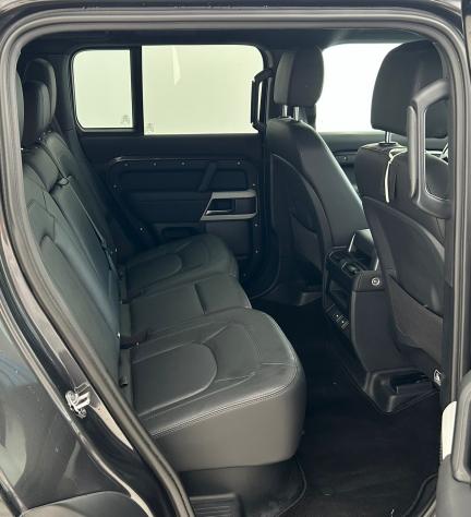 Land Rover Defender 110 3.0D I6 200 CV AWD Auto SE - Foto 10