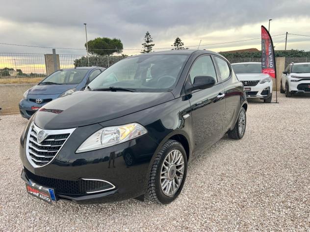 Lancia Ypsilon 1.2 5 porte - Foto 2
