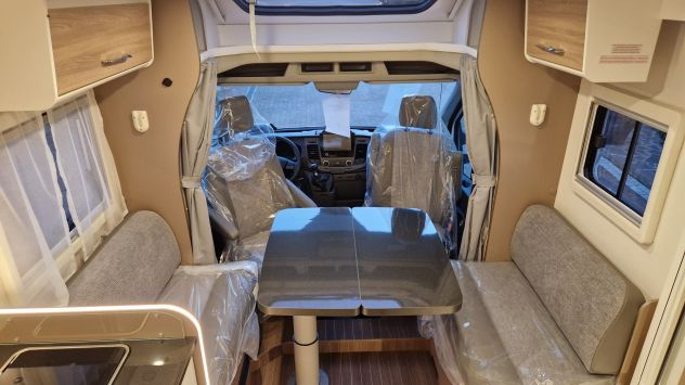 Camper Semintegrale Blucamp Ocean 525 2025 - Foto 7