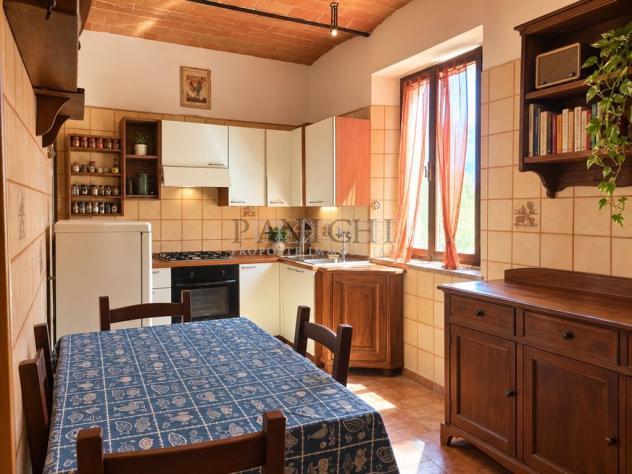 Appartamento nel centro storico con garage e cantina - Foto 5
