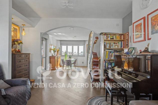 Attico / Mansarda di 176 m² con 5 locali e box auto in vendita a Milano - Foto 2