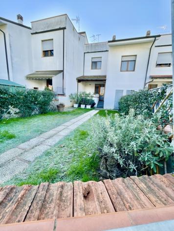 Villa a schiera in vendita a Pietrasanta