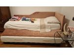 Letto e libreria