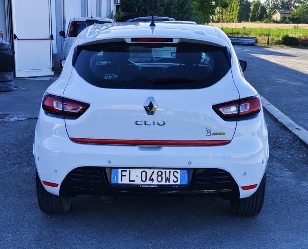 Renault Clio dCi 8V 90CV Start&Stop 5 porte Energy Intens - Foto 2