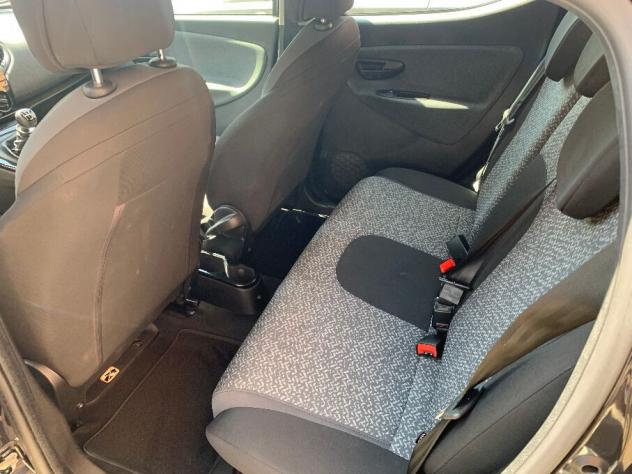 Lancia Ypsilon 1.0 FireFly 5 porte S&S Hybrid Silver - Foto 10