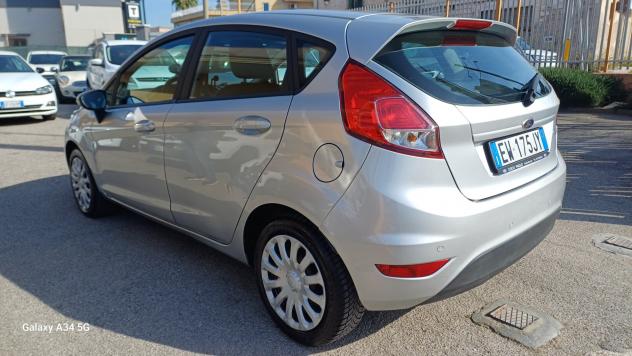 Ford Fiesta 1.5 TDCi 75CV 5 porte - Foto 3