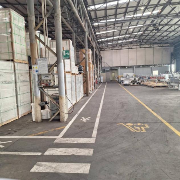 Immobile di 10000 m² con più di 5 locali in affitto a Maranello - Foto 13