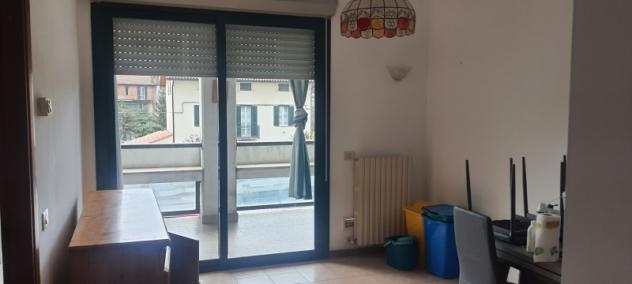 BILOCALE ARREDATO IN PERFETTO STATO OTTIMO COME INVESTIMENTO - Foto 5