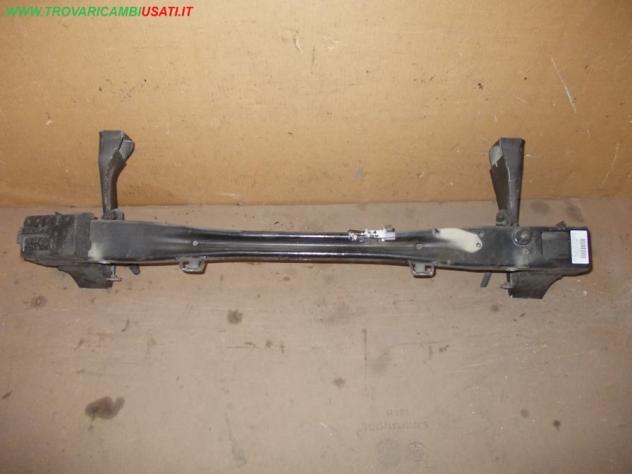 TRAVERSA ANT.INF. NERO MET. CON PUNTE ALFA ROMEO 147 (937-W8)  Carrozzeria  Lamierati interni  Parete frontale  Travers ALFA ROMEO - 147 - 01-11-2004