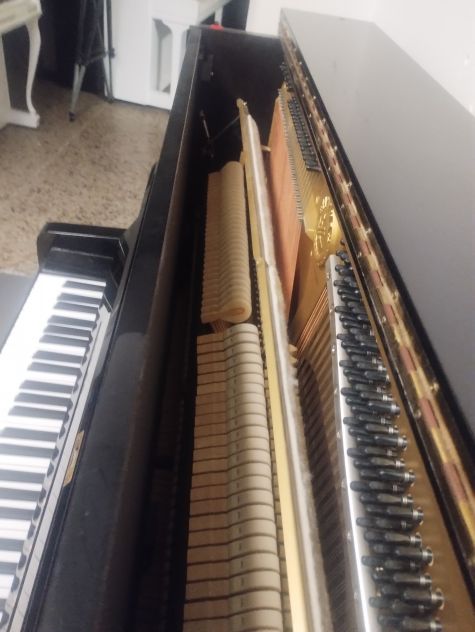 Pianoforte Yamaha U1 A con trasporto e panca inclusi - Foto 2