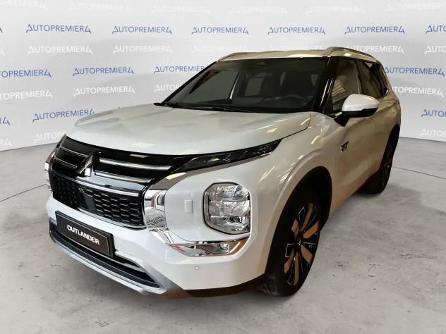 Mitsubishi Outlander PHEV 2.4L PHEV INVITE PROMO OTTOBRE