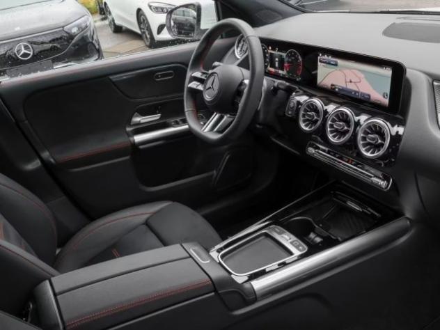 MERCEDES-BENZ GLA 180 Premium Amg rif. 24084339 - Foto 7