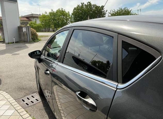 Ford Fiesta 1.4 GPL Neopatentati - Foto 6