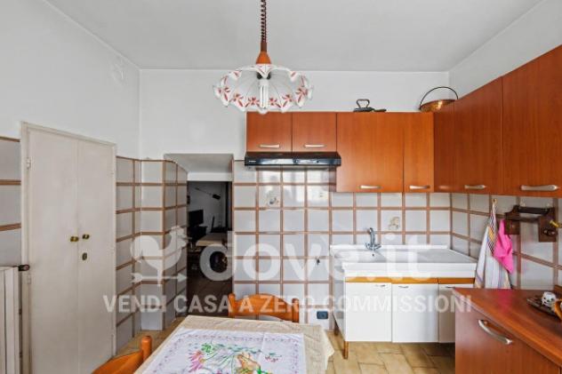 Villa di 144 m² con 4 locali in vendita a Angera - Foto 9