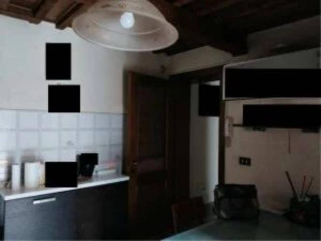 Immobile in asta di 150 m² con più di 5 locali e box auto in vendita a Melara - Foto 2
