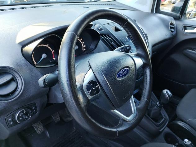 Ford Transit Courier 1.5 TDCi 75 cv Trend - Foto 6