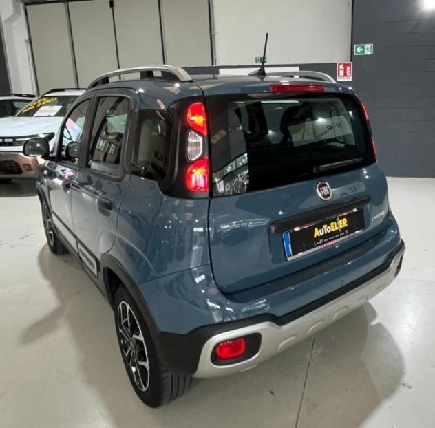 Fiat Panda 1.0 FireFly S&S Hybrid City Cross - Foto 8