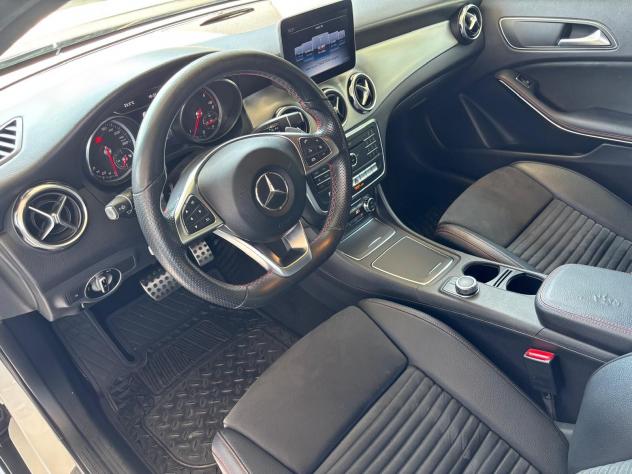 Mercedes-benz GLA 200 d Automatic Premium - Foto 10