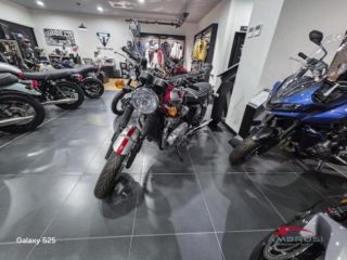 TRIUMPH Bonneville T120 Elvis Edition rif. 23120544