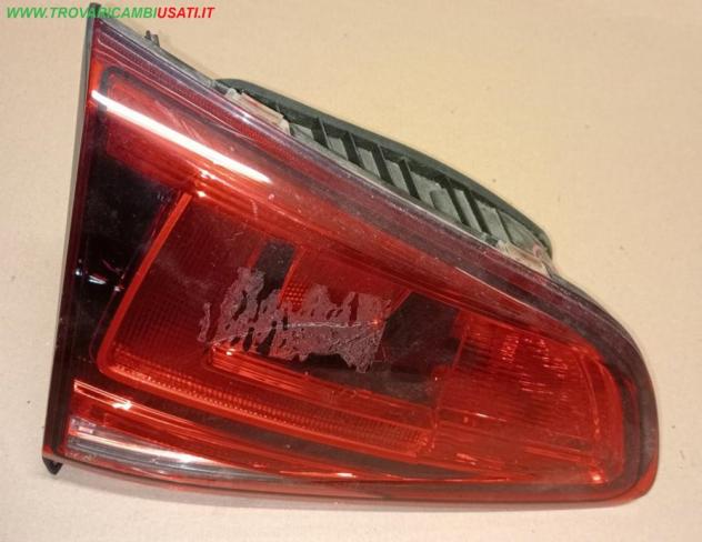 FANALE POST.S.(parte int.) VOLKSWAGEN GOLF (5G) 3 porte / 5 porte INT. NERO 5G0 945 093 AE  Parti elettriche  Fanaleria  Fanali  Fanale post. sx. VOLK