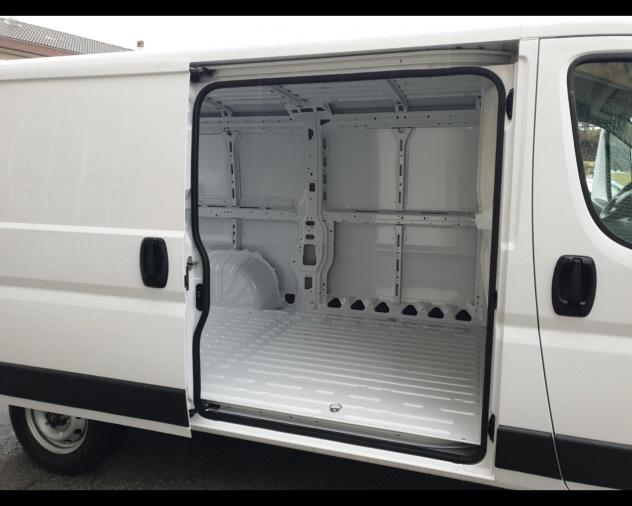 Citroën JUMPER JUMPER FURGONE 33 L2 H1 BLUEHDI 140 - Foto 10